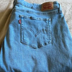 Levi’s 414 Classic Straight Size 22W
